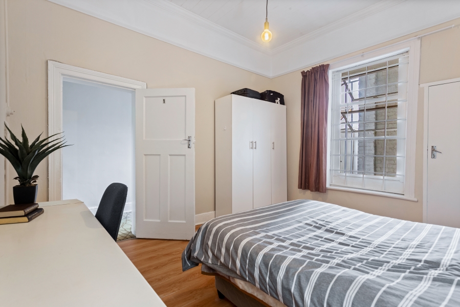 9 Bedroom Property for Sale in Observatory Western Cape